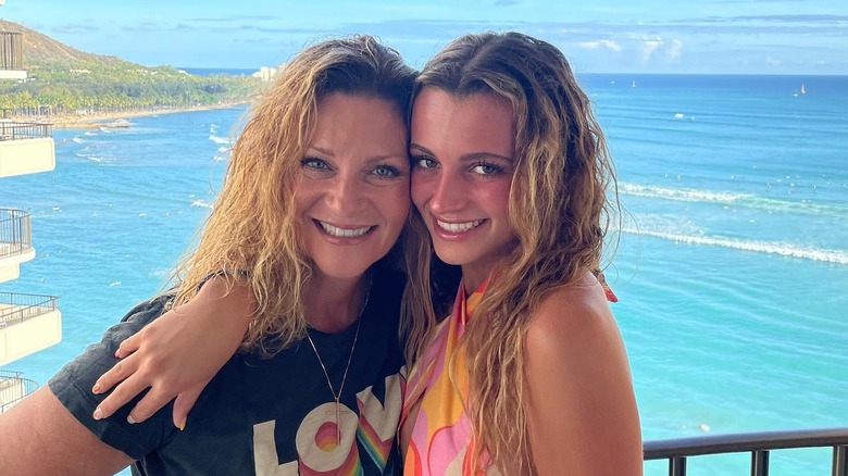 Marisa Wayne with her daughter Carmela.