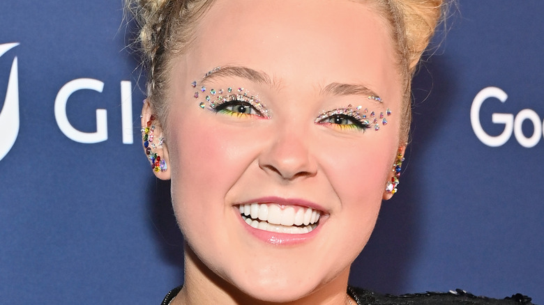 JoJo Siwa Puts Another Huge Celebrity's Shady Behavior On Blast