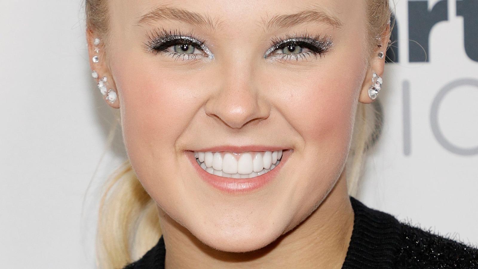 JoJo Siwa Seemingly Shades Avery Cyrus Amid Breakup