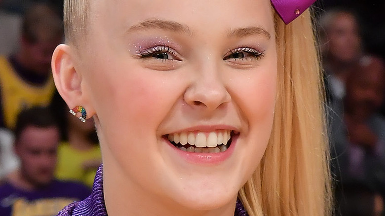 JoJo Siwa smiling, Lakers Game, 2020 