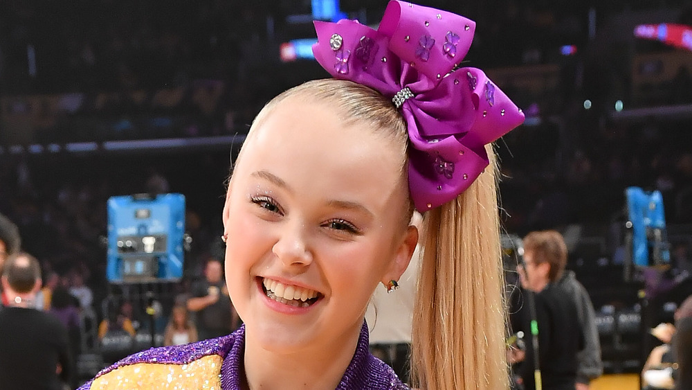 JoJo Siwa smiling 