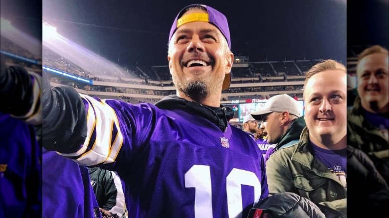 Josh Duhamel smiling 