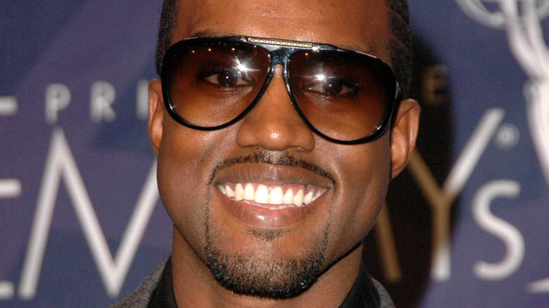 kanye west sunglasses emmys 2007