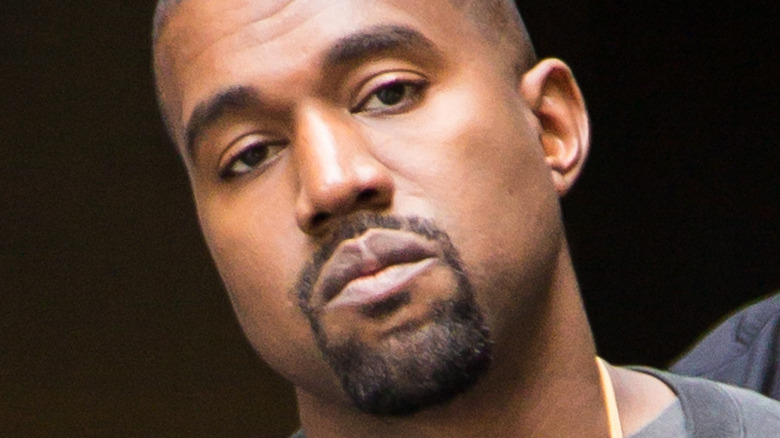 Kanye West leaving New York City hotel 2016 