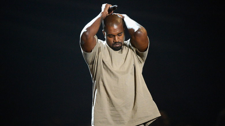 Kanye West preforming