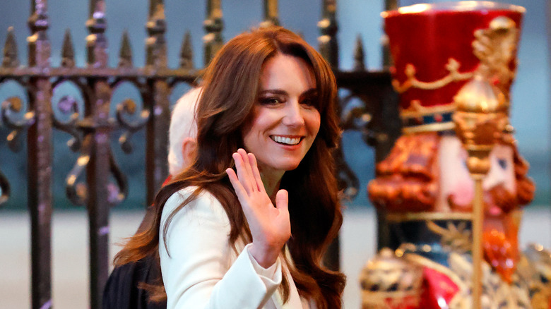 Kate Middleton waving