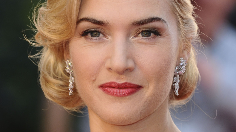 Kate Winslet smiles on the red carpet