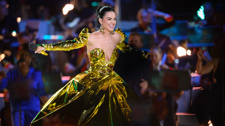 Katy Perry coronation gold dress