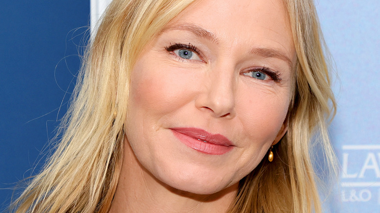 Kelli Giddish closed smile