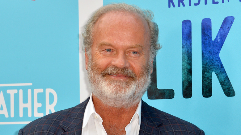 Kelsey Grammer posing