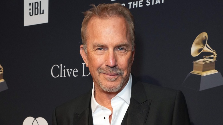 Kevin Costner red carpet 