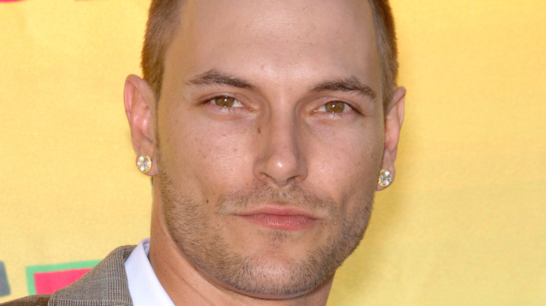 kevin federline young earrings