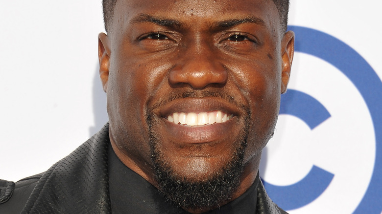 Kevin Hart smiling