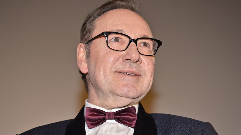 Kevin Spacey black rim glasses