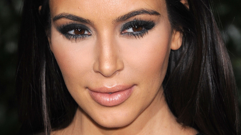 Kim Kardashian wearing eyeliner