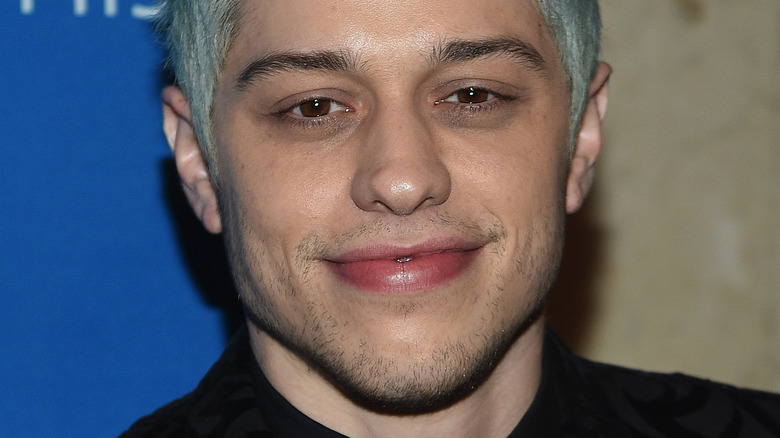 Pete Davidson posing