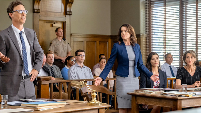 Tom Cavanagh and Kimberly Williams-Paisley in "Witness to Murder: A Darrow Mystery" on Hallmark
