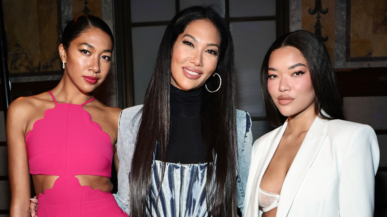 Kimora, Aoki and Ming Lee Simmons pose together