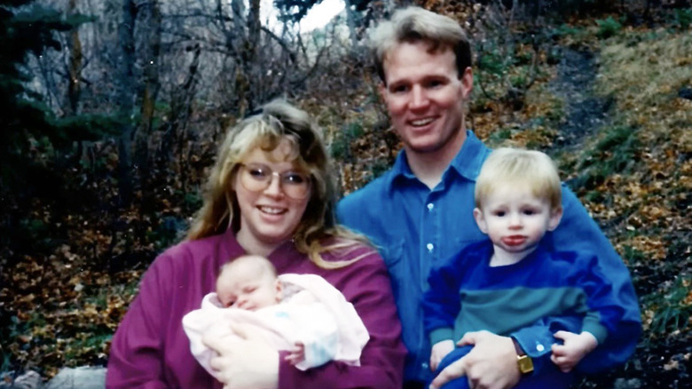 A young Kody and Janelle Brown and their two young kids