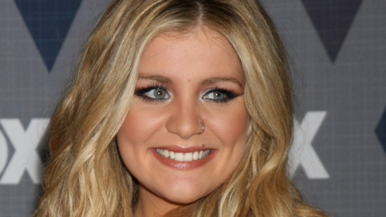 Lauren Alaina smiling