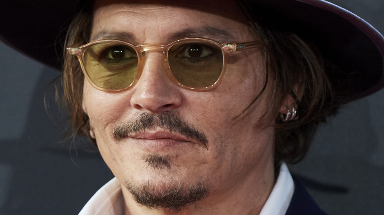 Johnny Depp stepping outside of court