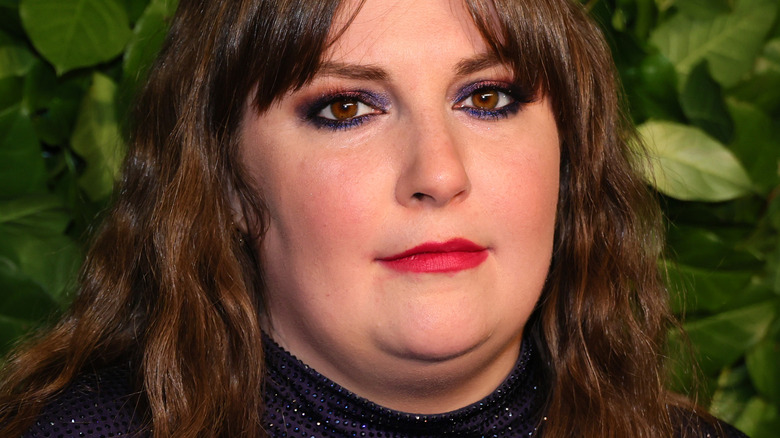 Lena Dunham ired lipstick