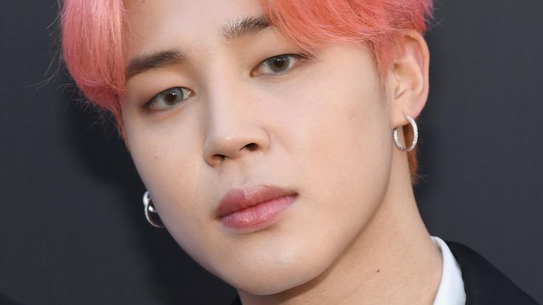 Jimin pink hair diamond earrings