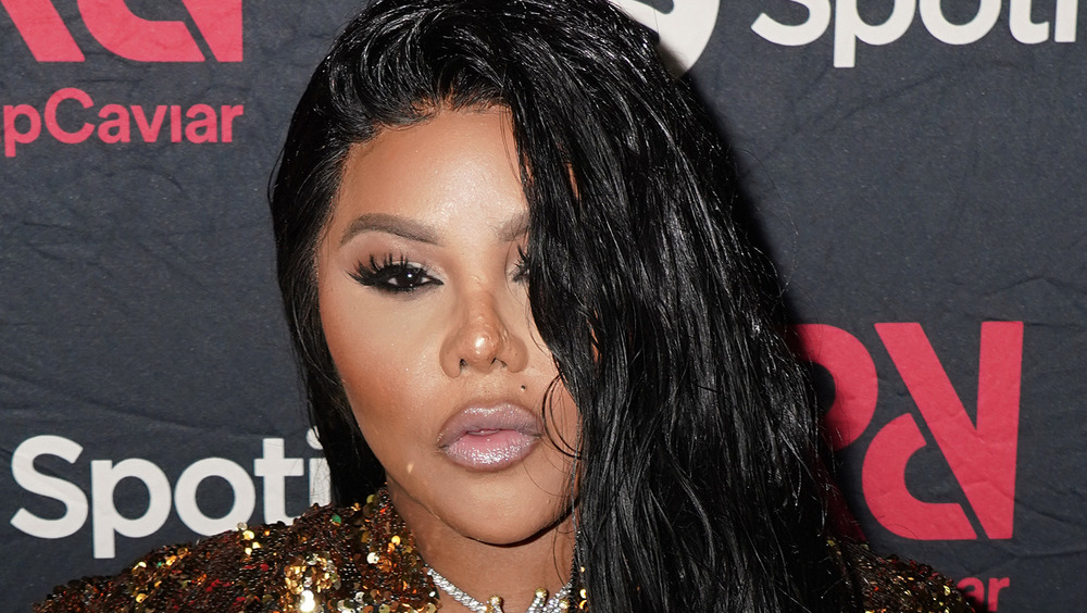 Lil' Kim on the red carpet