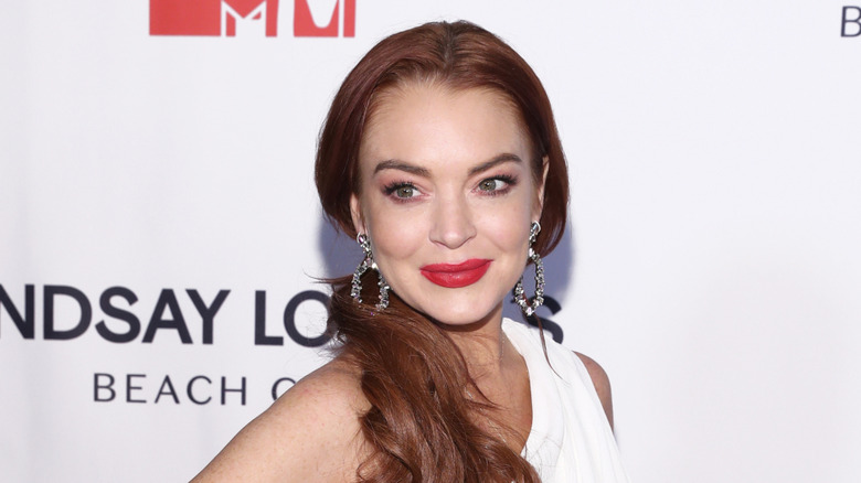 Lindsay Lohan posing for cameras