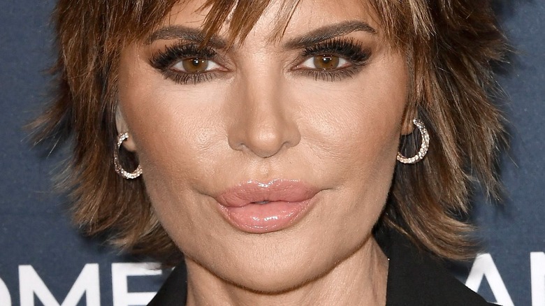 Lisa Rinna posing 2020