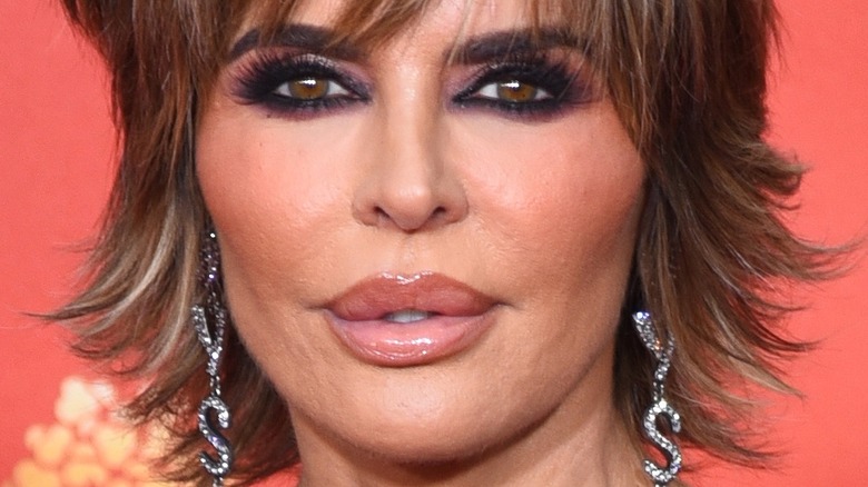 Lisa Rinna smiling