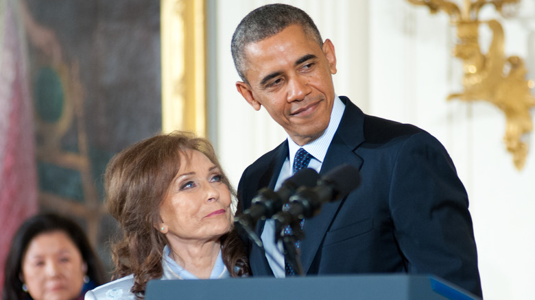 Loretta Lynn with President Obama 2013