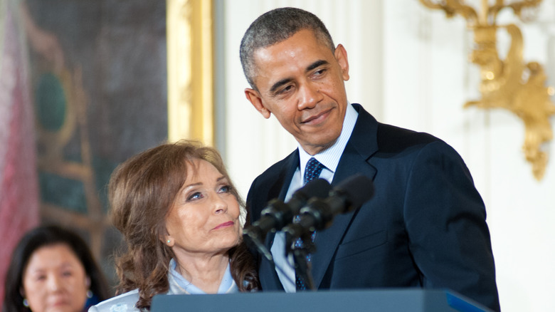 Loretta Lynn with President Obama 2013