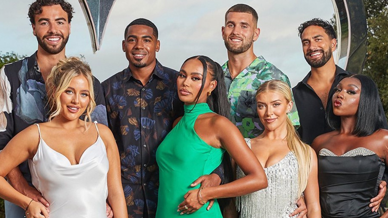 Love Island Does The Cast Of The Reality Dating Series Get Paid?