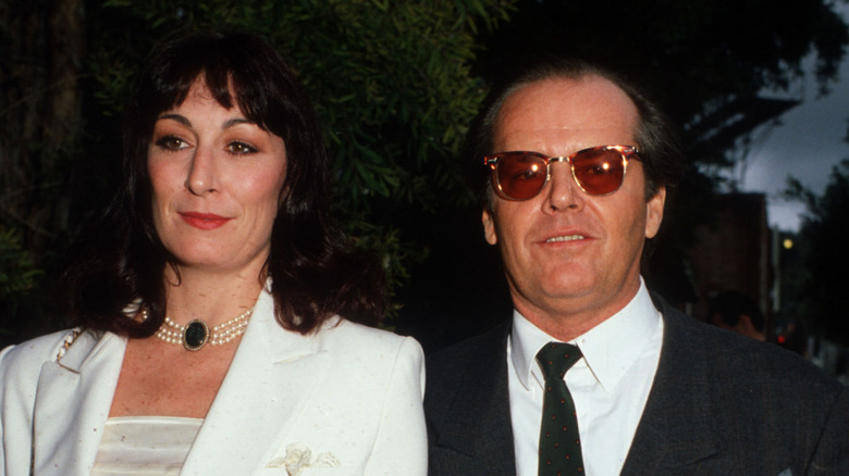 Anjelica Huston and Jack Nicholson