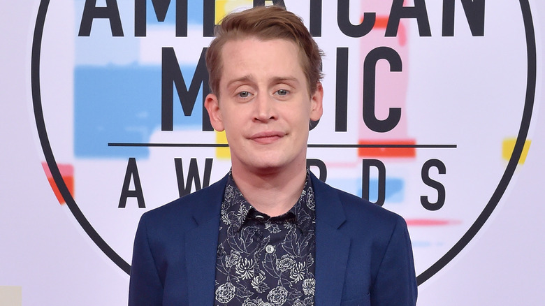 MaCaulay Culkin posing