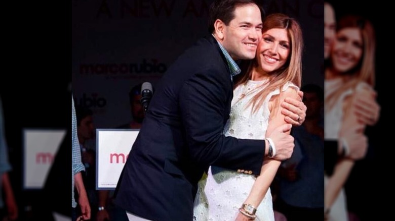 Marco Rubio hugging Jeanette Rubio