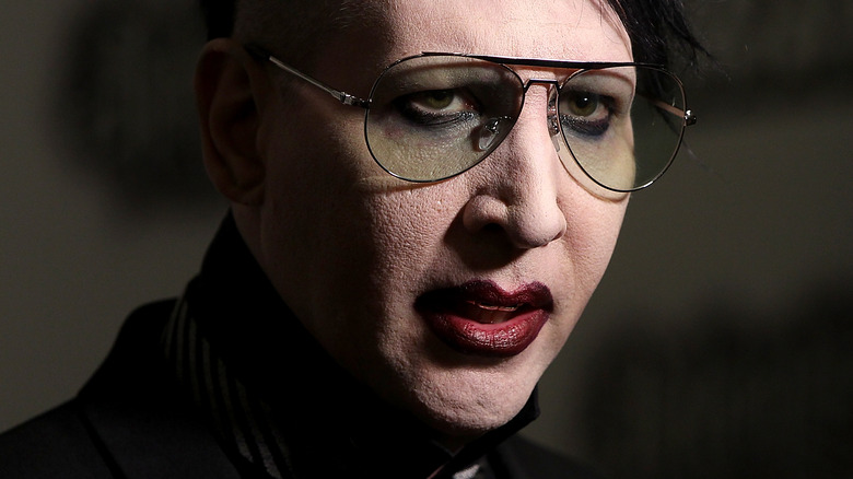 Marilyn Manson singing