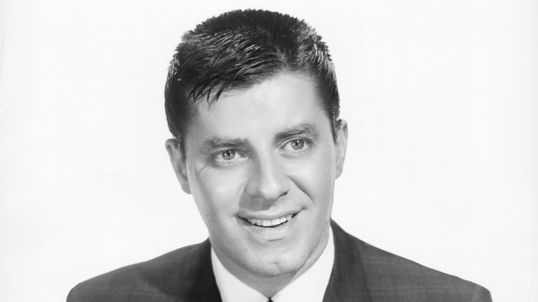 Jerry Lewis posing for cameras circa 1970