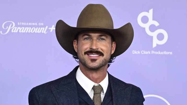 Riley Green on the red carpet