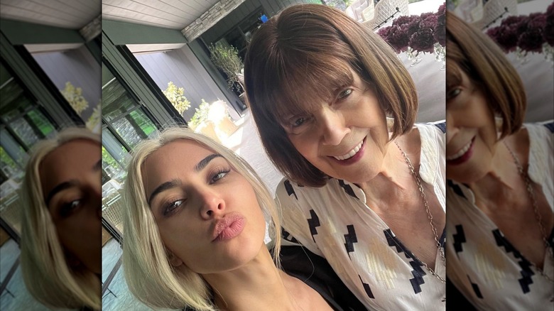 Kim Kardashian blonde hair selfie with MJ Shannon