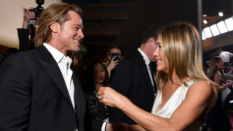 Brad Pitt and Jennifer Aniston smiling