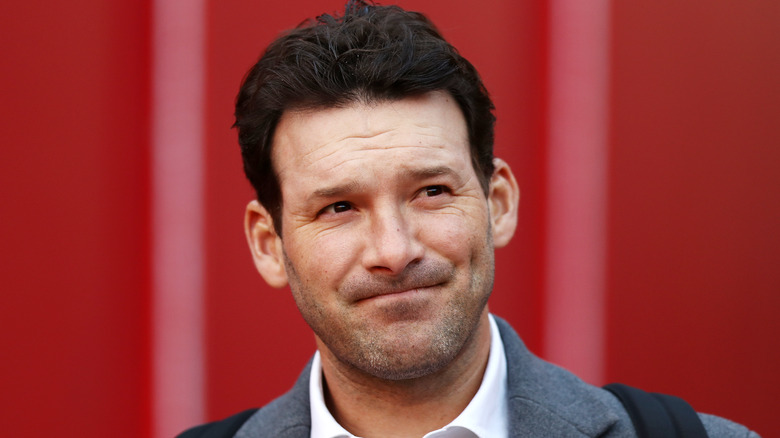 Tony Romo grimacing
