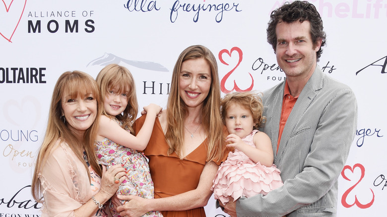 Jane Seymour and Katherine with Brett Simon and their daughters on the red carpet