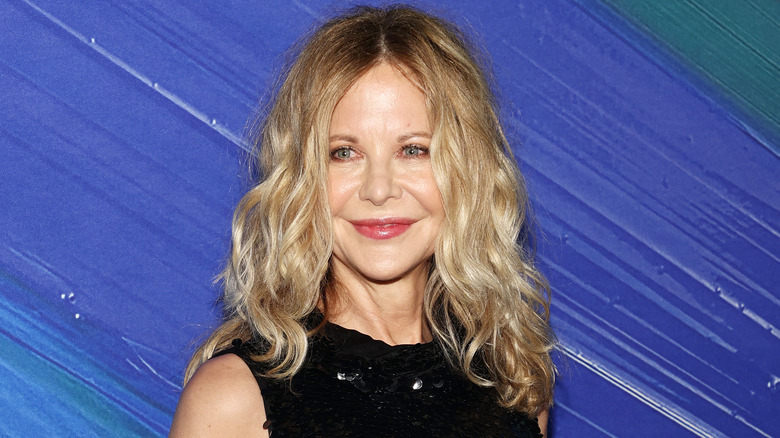 Meg Ryan smiles on red carpet