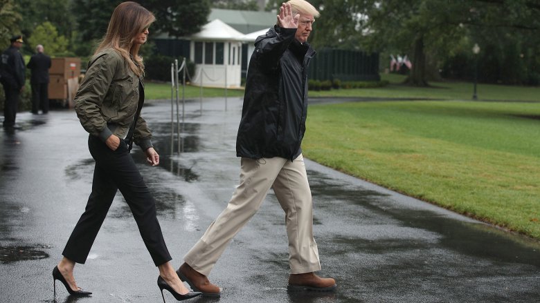 Melania Trump, Donald Trump boarding Air Force One after Hurricane Harvey