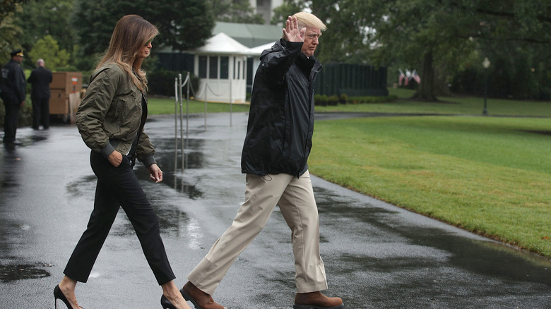 Melania Trump, Donald Trump boarding Air Force One after Hurricane Harvey