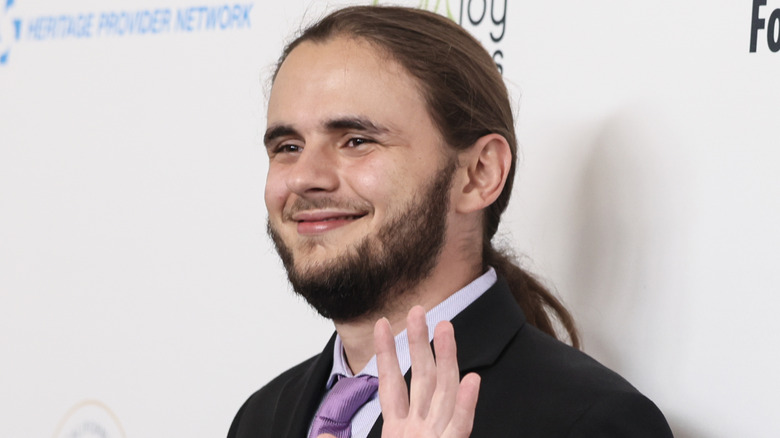Prince Michael Jackson waves