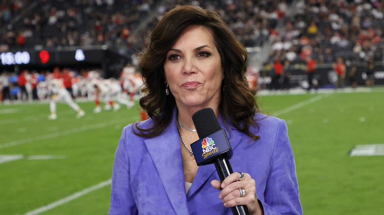 Michele Tafoya at a football game