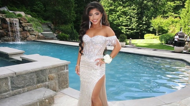 Milania Giudice posing for a photo